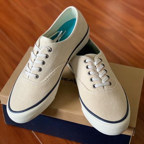 UNWORN NEW Seavees LEGEND SNEAKER CORDIES Size 9.5 - Picture 4 of 6